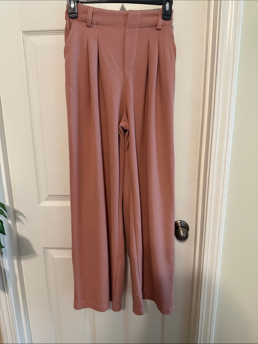 Halara Flex™ High Waisted Pocket Wide Leg Waffle Work Pants Rose Tan sz 6/8